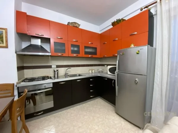 Tirane, jepet me qera apartament 1+1 Kati 8, 80 m² 550 € (Don Bosko)