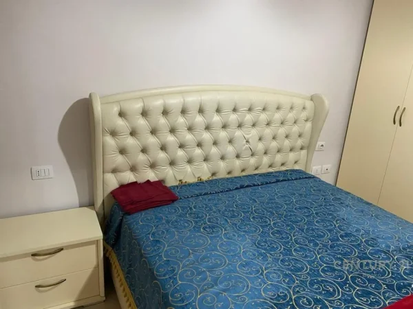Tirane, jepet me qera apartament 2+1 Kati 4, 106 m² 700 € (Prokuroria)
