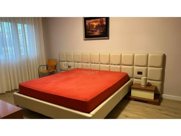 Tirane, jepet me qera apartament 2+1+Ballkon Kati 3, 130 m² 700 € (Don Bosko)