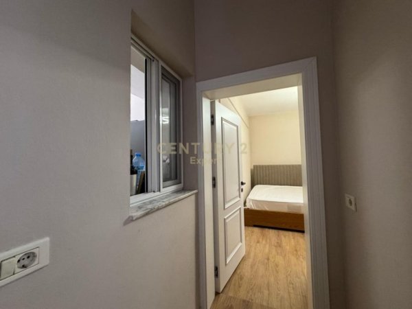 Tirane, jepet me qera apartament 1+1 Kati 1, 59 m² 550 € (Ambasada Amerikane)