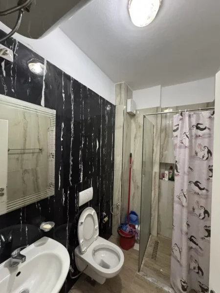 Durres, shitet apartament 1+1+Ballkon Kati 3, 57 m² 115.000 € (Gjiri i lalezit)