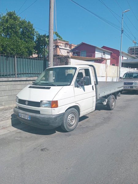 Tirane, ofroj Transport mallrash