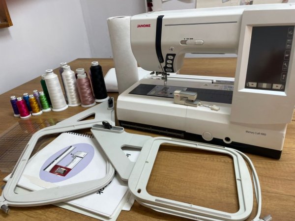 Tirane, shes Makine qepese Makine qendisese Janone MC900