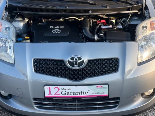 TOYOTA YARIS 1.4 NAFTE 👉 2008 👈 kambio MANUALE - 161.000 km 4.190 €