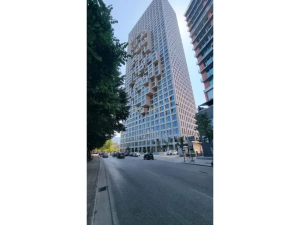 Tirane, jap me qera ambjent biznesi Kati 0, 64 m² 4.000 € (DOWNTOWN, RRUGA ELBASANIT)