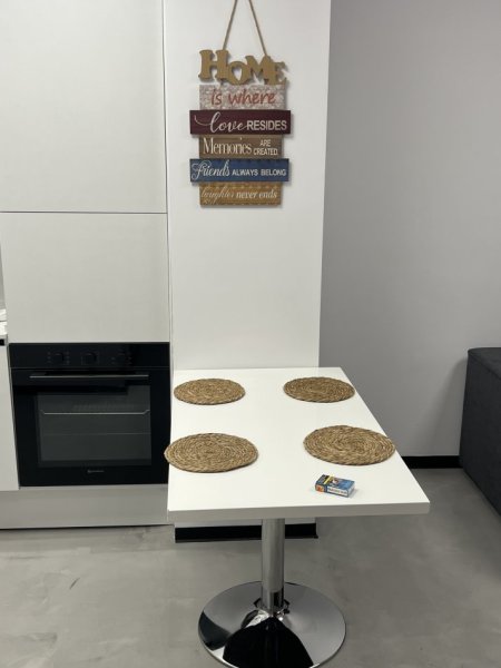 Tirane, shitet apartament 1+1 Kati 5, 63 m² (Sali butka)
