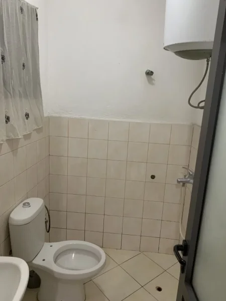 Tirane, jepet me qera garsonier 1+1 Kati -1, 37 m² 27.000 € (Ferdinand deda)