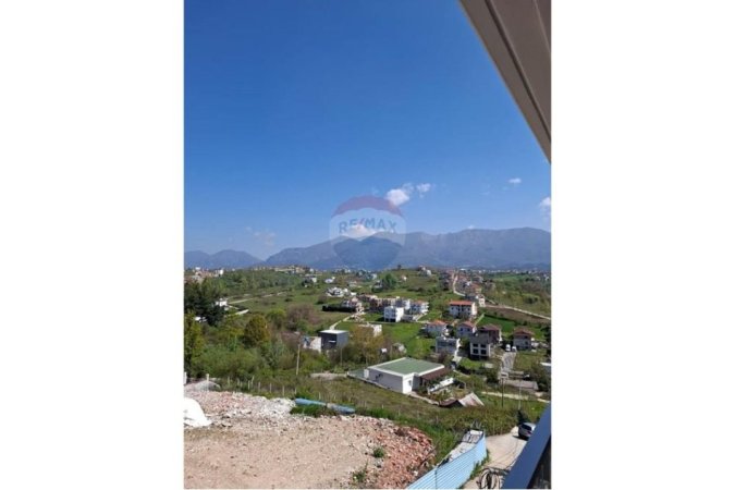 Tirane, jepet me qera apartament+verande | Penthouse 4+1+Ballkon Kati 2, 210 m² 1.500 € (Sauk)