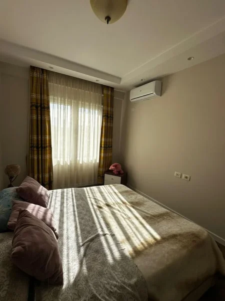 Tirane, jepet me qera apartament duplex Dublex Kati 0, 80 m² 1.000 € (Kodra diellit 2)