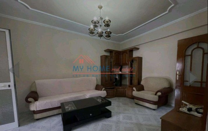 Tirane, jepet me qera apartament 2+1+Ballkon Kati 1, 102 m² 550 € (Rruga e Kavajes)