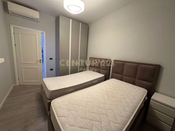 Tirane, jepet me qera apartament 2+1 Kati 2, 120 m² 950 € (Rruga e Elbasanit)