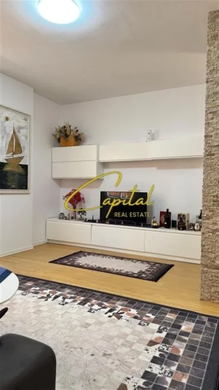 Tirane, jepet me qera apartament 1+1 Kati 3, 75 m² 550 € (ASTIR)