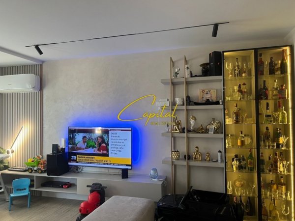 Tirane, shitet apartament 2+1 Kati 3, 92 m² 145.000 € (FRESKU)