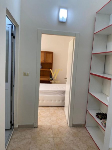 Tirane, jepet me qera apartament 2+1+Ballkon Kati 1, 100 m² 500 € (FONDACIONI ELEONORA)