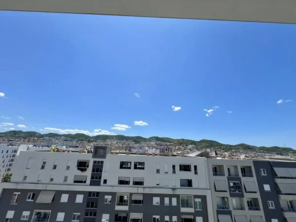 Tirane, jepet me qera apartament 2+1+Ballkon Kati 9, 95 m² 1.000 € (Rruga “Andon Lufi”)