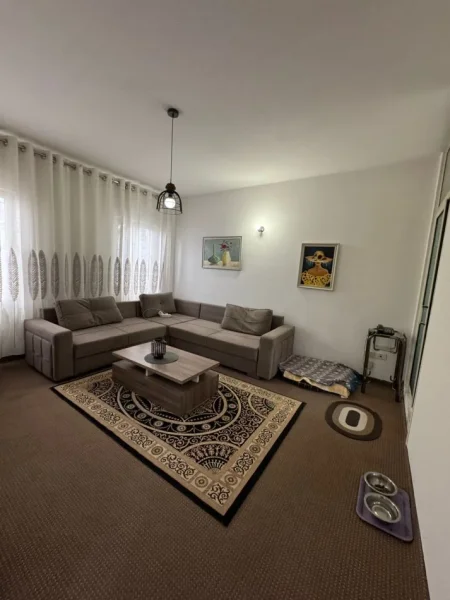 SHITET  VILE 2 KATESHE NE LAPRAKE   349.000 €