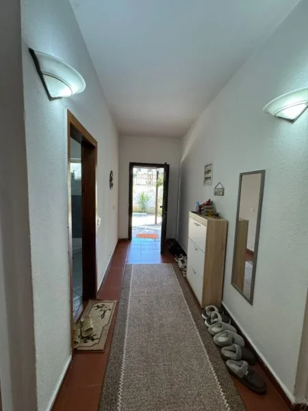 SHITET  VILE 2 KATESHE NE LAPRAKE   349.000 €