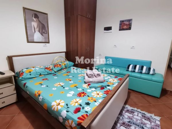 Tirane, jepet me qera apartament 1+1 Kati 1, 380 € (Gjon Mili)