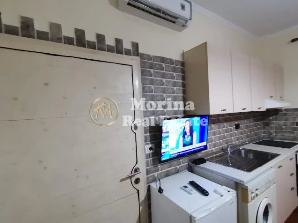 Tirane, jepet me qera apartament 1+1 Kati 1, 380 € (Gjon Mili)