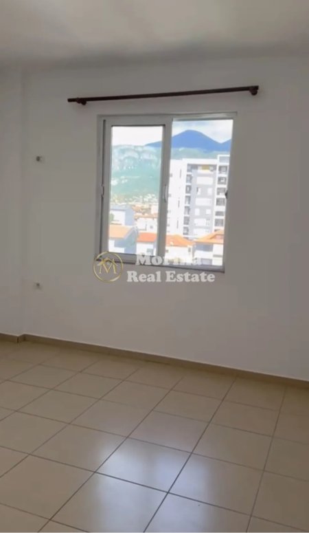 Tirane, jepet me qera apartament 1+1 Kati 5, 60 m² 350 € (5 Maji)