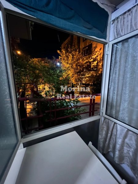 Tirane, jepet me qera apartament 1+1 Kati 1, 35 m² 300 € (Liqeni i Thate)