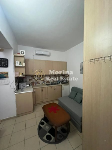 Tirane, jepet me qera apartament 1+1 Kati 1, 35 m² 300 € (Liqeni i Thate)