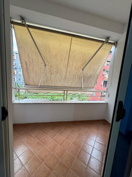 Tirane, jepet me qera apartament 1+1+Ballkon Kati 4, 70 m² 450 € (Astir, rruga Teodor Keko)
