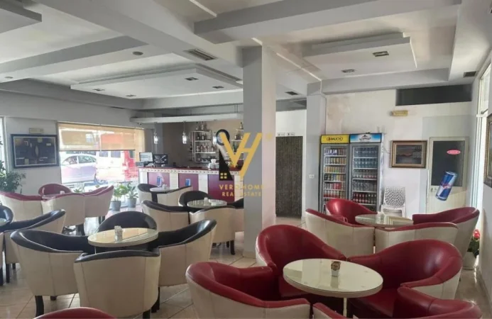 Tirane, jepet me qera ambjent biznesi Kati 0, 100 m² 1.500 € (DON BOSKO)