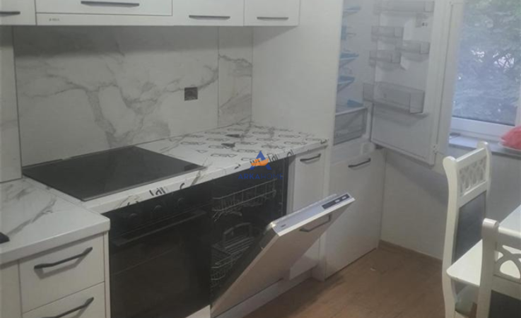 Tirane, jepet me qera apartament 2+1+Ballkon Kati 2, 60 m² 715 € (SHESHI WILLSON)