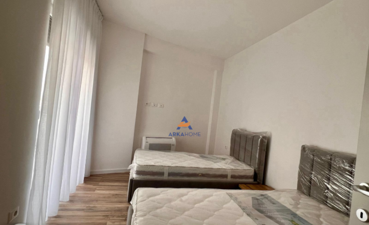 Tirane, jepet me qera apartament 2+1+Ballkon Kati 10, 110 m² 800 € (TE BULEVARDI I RI,RRUGA JORDAN MISJA)