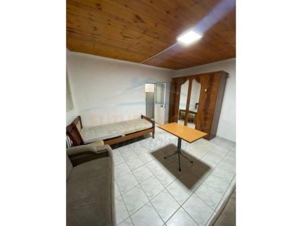Tirane, jepet me qera 1+1 Kati 1, 33 m² 280 € (Ali Demi)