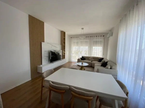 Tirane, jepet me qera apartament 2+1 Kati 7, 102 m² 850 € (Kompleksi Green Harmony Porcelan)