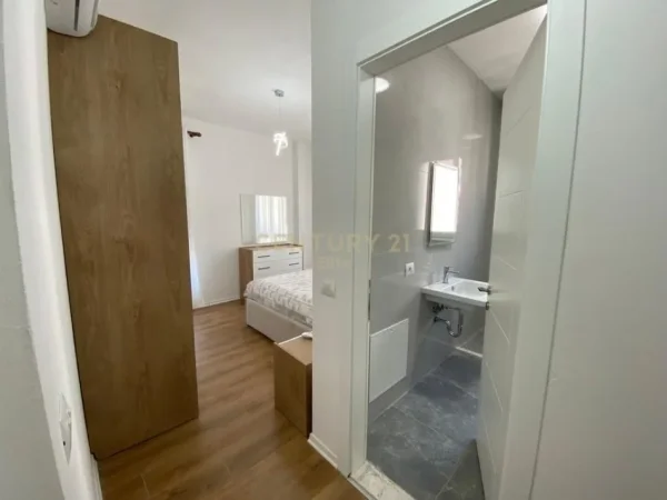 Tirane, jepet me qera apartament 2+1 Kati 7, 102 m² 850 € (Kompleksi Green Harmony Porcelan)