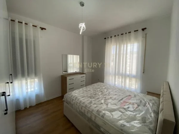 Tirane, jepet me qera apartament 2+1 Kati 7, 102 m² 850 € (Kompleksi Green Harmony Porcelan)