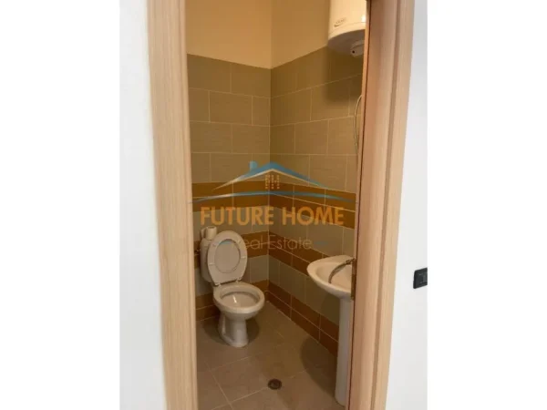 Tirane, shitet ambjent biznesi Kati 0, 107 m² 268.000 € (Yzberisht, ,Tiranë)