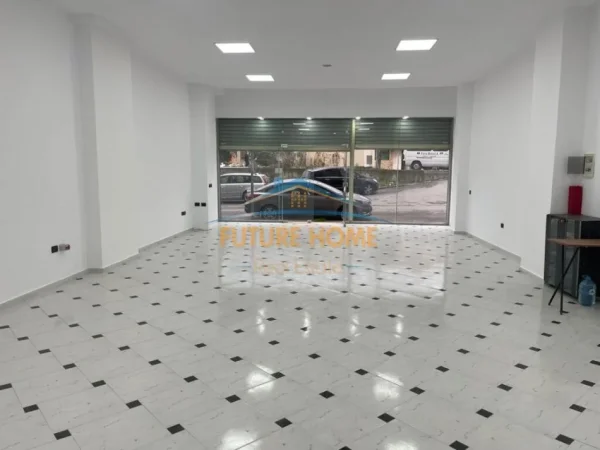 Tirane, shitet ambjent biznesi Kati 0, 107 m² 268.000 € (Yzberisht, ,Tiranë)