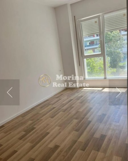 Tirane, jepet me qera apartament 2+1 Kati 2, 112 m² 600 € (Bulevardi Migjeni)