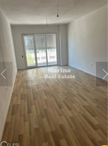 Tirane, jepet me qera apartament 2+1 Kati 2, 112 m² 600 € (Bulevardi Migjeni)