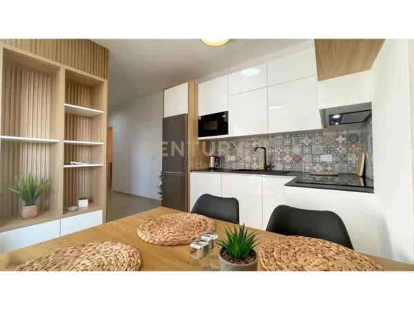 Durres, shitet apartament 2+1 Kati 4, 88 m² 186.000 € (Mali i Robit, Durrës)