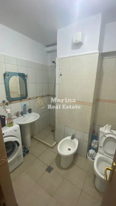 Tirane, jepet me qera apartament 1+1 Kati 2, 70 m² 450 € (Rruga e Elbasanit)