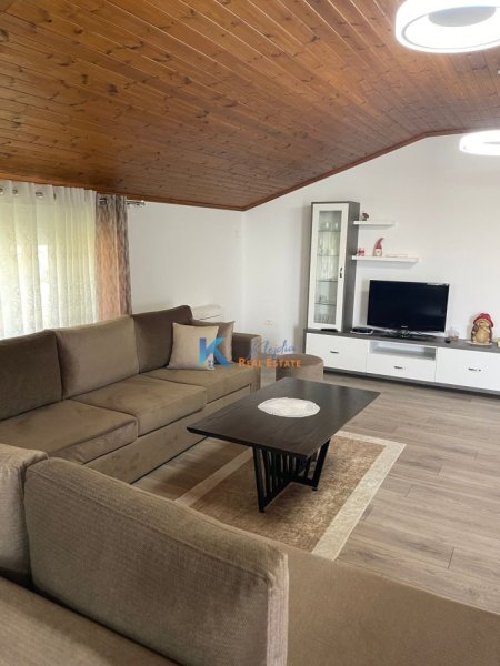 Tirane, jap me qera apartament+verande | Penthouse 1+1+Ballkon Kati 2, 90 m² 700 € (Farke)
