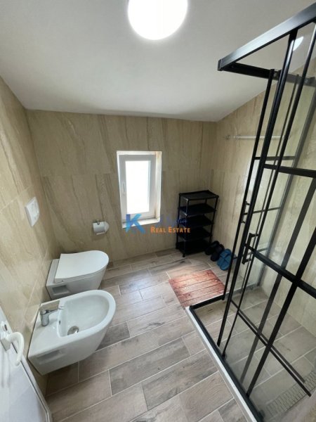 Tirane, jap me qera apartament+verande | Penthouse 1+1+Ballkon Kati 2, 90 m² 700 € (Farke)