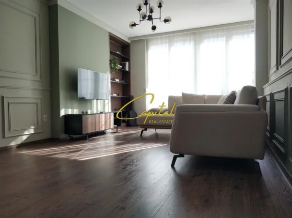 Tirane, jepet me qera apartament 2+1 Kati 5, 70 m² 1.100 € (MYSLYM SHYRI)