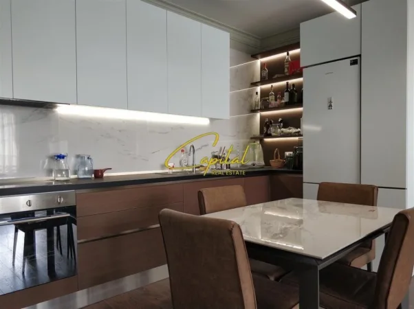 Tirane, jepet me qera apartament 2+1 Kati 5, 70 m² 1.100 € (MYSLYM SHYRI)