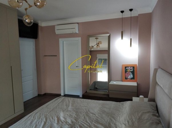 Tirane, jepet me qera apartament 2+1 Kati 5, 70 m² 1.100 € (MYSLYM SHYRI)