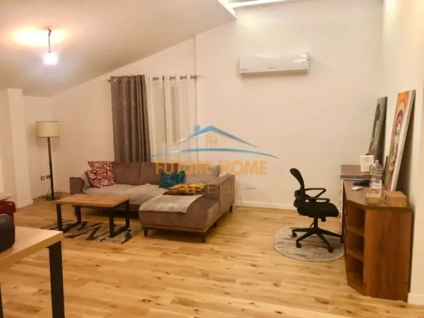 Tirane, jepet me qera Vile , 535 m² 3.500 € (Prane universitetit "Marin Barleti", Selite)