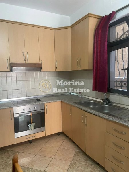 Tirane, jepet me qera apartament 1+1 , 60 m² 300 € (Rruga 5 Maji)