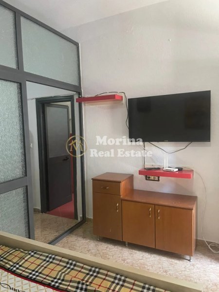 Tirane, jepet me qera apartament 1+1 , 60 m² 300 € (Rruga 5 Maji)