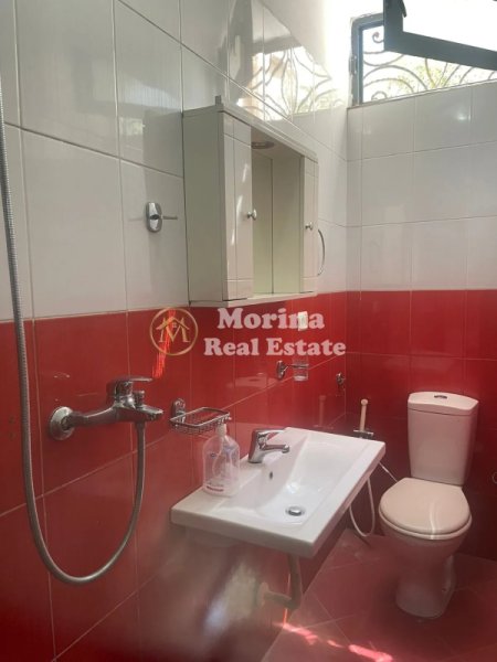 Tirane, jepet me qera apartament 1+1 , 60 m² 300 € (Rruga 5 Maji)