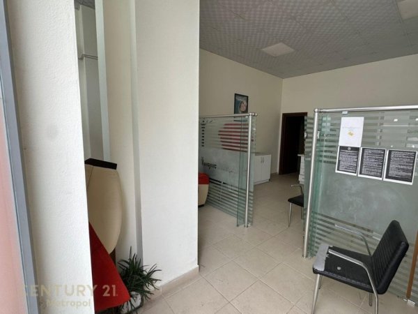 Tirane, shitet ambjent biznesi , 45 m² 83.000 € 